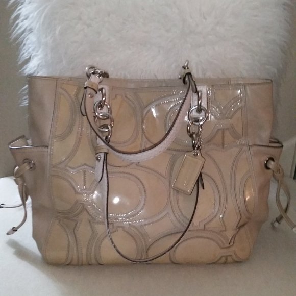 Coach 16449 Colette signature leather patent overlay in putty bag - Picture 2 of 11